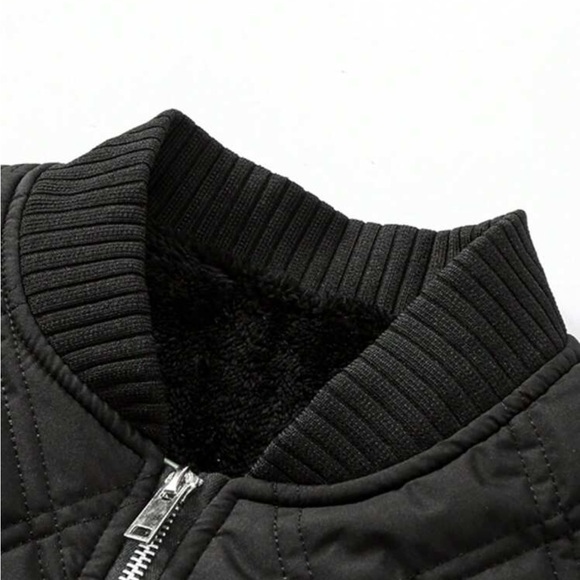 Mens padded quilted zip up bomber jacket - Picture 9 of 10